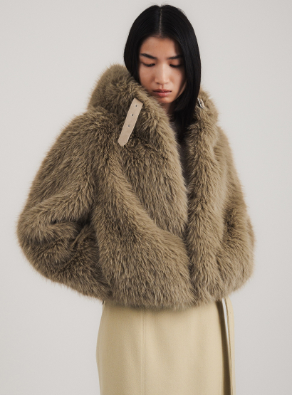 フェイクファーブルゾン