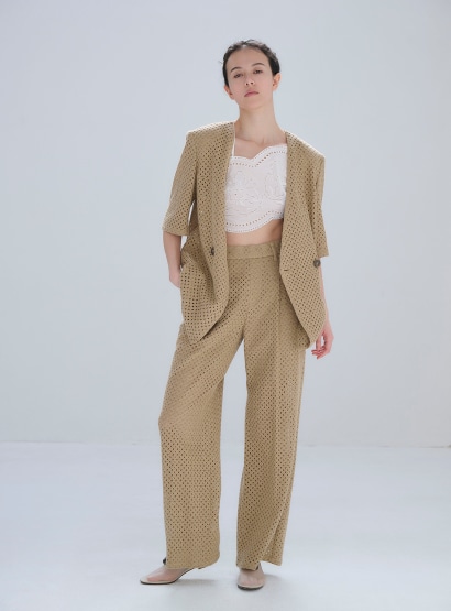 ラッセルセミワイドパンツ